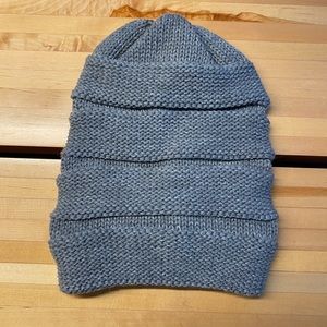 Grey knitted Drift Beanie